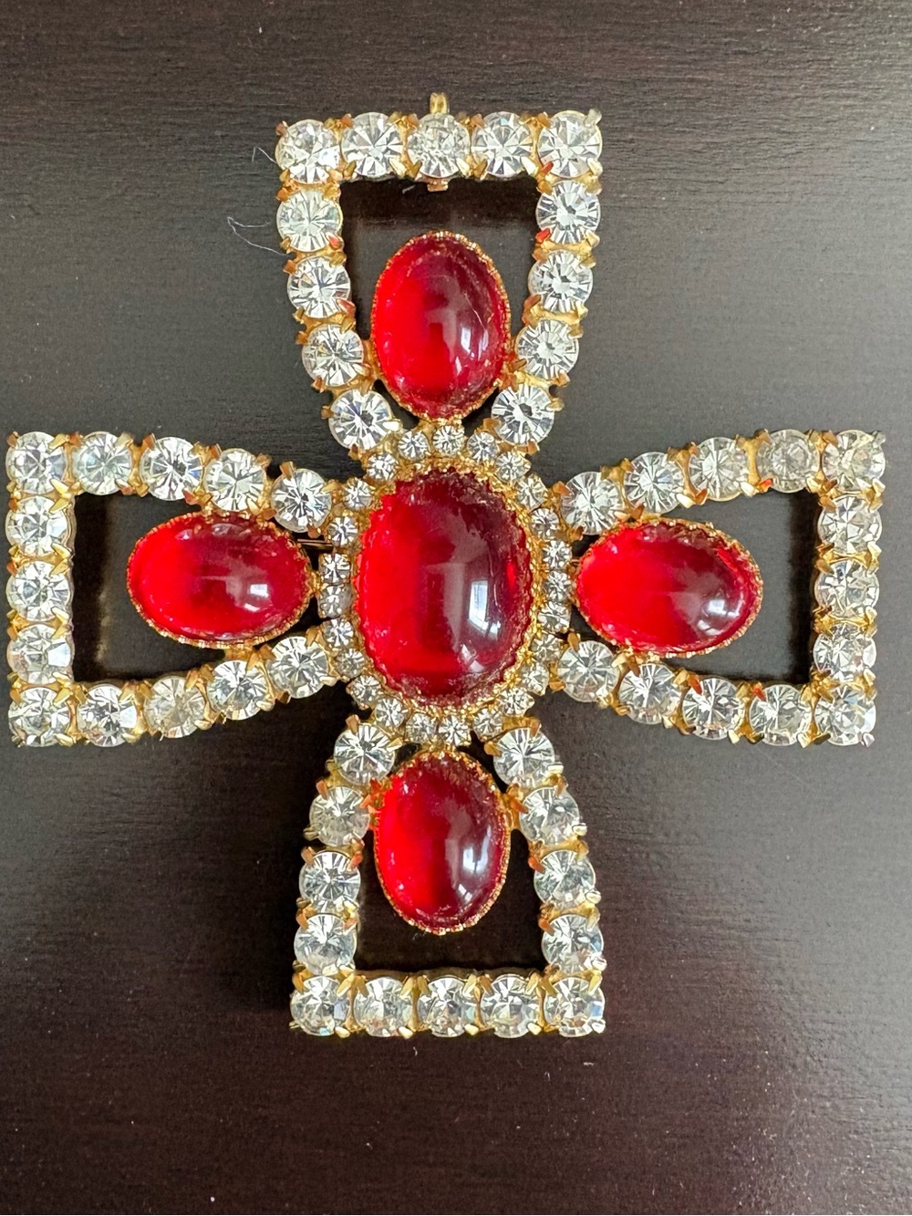 VINTAGE 1960s Bill Smith for Richelieu Ruby Red Cross Pendant Brooch Rare